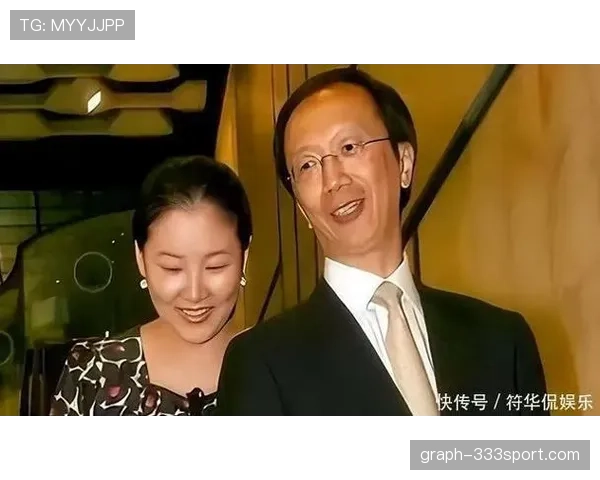 伏明霞退役后买菜都穿拖鞋？当年跳水女王现在活得也太接地气了